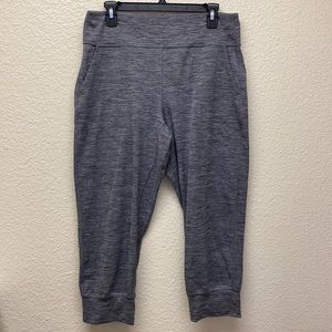 Lululemon calf length pants